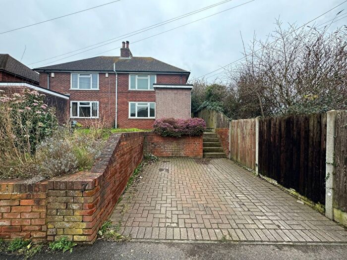 3 Bedroom Semi-Detached House To Rent In Burgess Green, Hacklinge, CT14