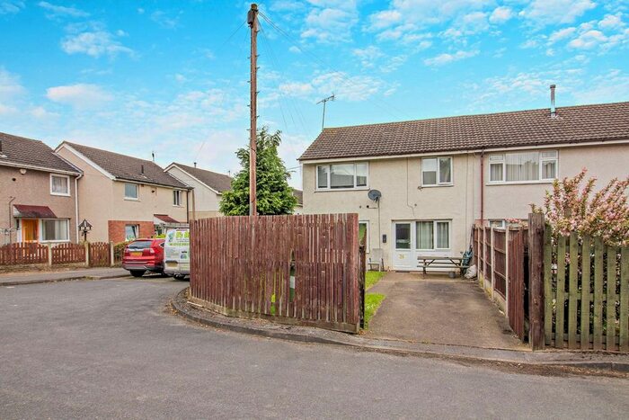 4 Bedroom Semi-Detached House For Sale In Manton Villas, Worksop, S80