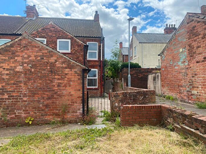 2 Bedroom House To Rent In Hind Street, Retford, DN22