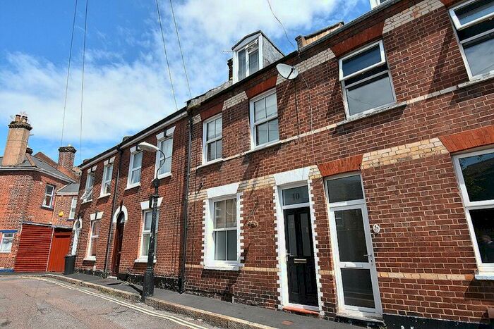 4 Bedroom House To Rent In Old Park Road, Exeter, Devon, EX4