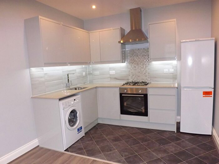 2 Bedroom Flat To Rent In Bridge Street, Swindon, SN1