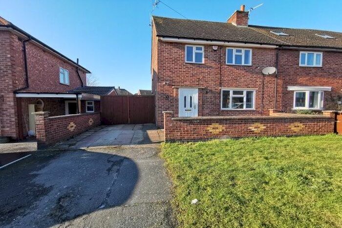 3 Bedroom Property To Rent In Acacia Avenue, Leicester, LE4