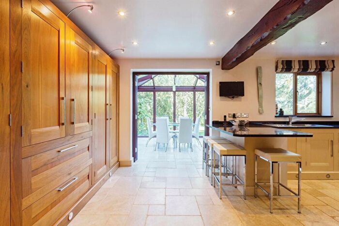 4 Bedroom Detached House For Sale In Manor Gardens, Grendon Underwood, Aylesbury, HP18