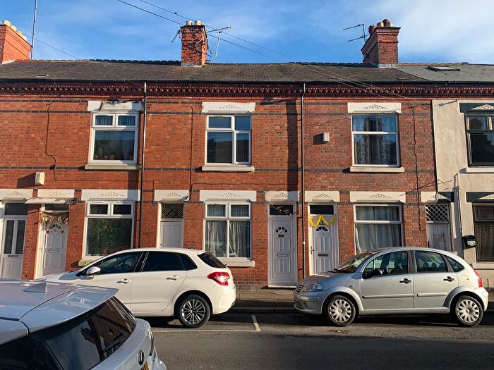 3 Bedroom Terraced House To Rent In Woodland Road, Leicester, LE5