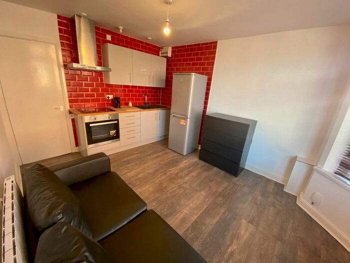 1 Bedroom Flat To Rent In Knighton Fields Road East, Knighton Fields, LE2