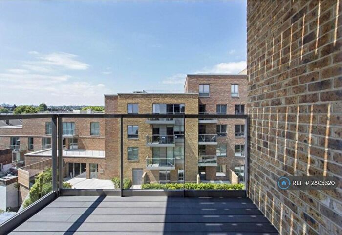 2 Bedroom Flat To Rent In High Street, London, N8