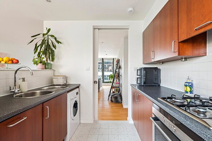 2 Bedroom Apartment For Sale In The Matrix Building (/), Cowcaddens Road, Cowcaddens, Glasgow City, G4