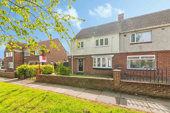 3 Bedroom Semi-Detached House For Sale In Rochdale Road, Sunderland, Tyne And Wear, SR5
