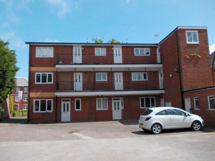 2 Bedroom Flat To Rent In Coventry Road, Coleshill, B46