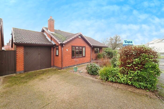 2 Bedroom Detached Bungalow For Sale In Chetwynd Road, Nottingham, NG9