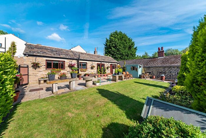 2 Bedroom Semi-Detached Bungalow For Sale In The Bungalow, Fenay Bridge Road, Fenay Bridge, HD8