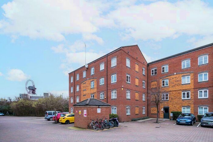 2 Bedroom Flat To Rent In Otter Close, Stratford, Pudding Mill Lane, Olympic Village, London, E15