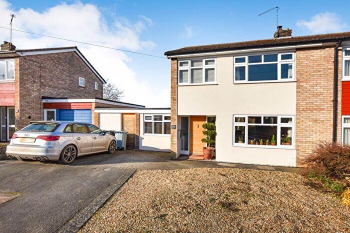 3 Bedroom Semi-Detached House For Sale In Highlands, Ryhall, PE9