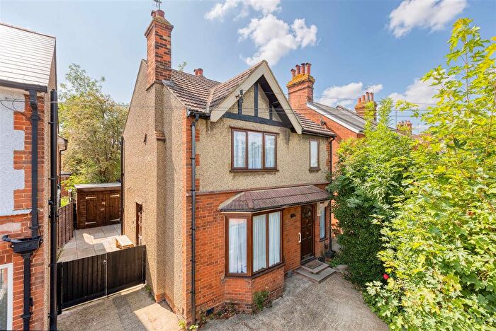 3 Bedroom Detached House For Sale In Bearton Road, Hitchin, Herts, SG5