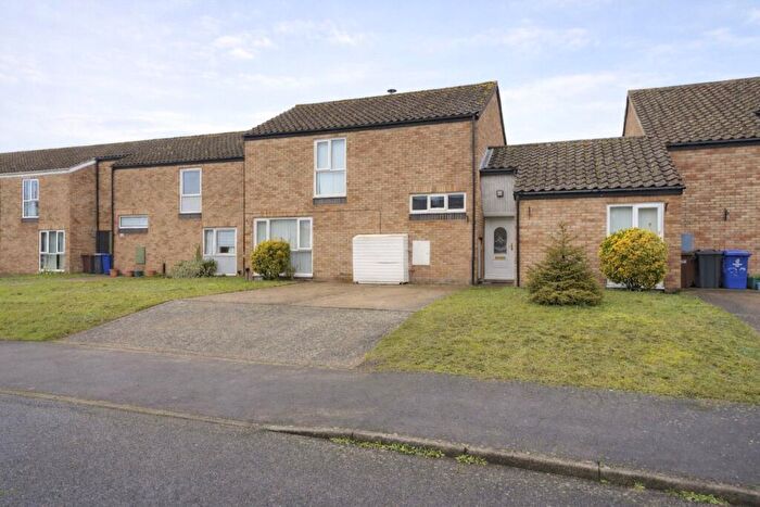 4 Bedroom Semi Detached House To Rent In Elm Walk, Raf Lakenheath, Brandon, Suffolk, IP27