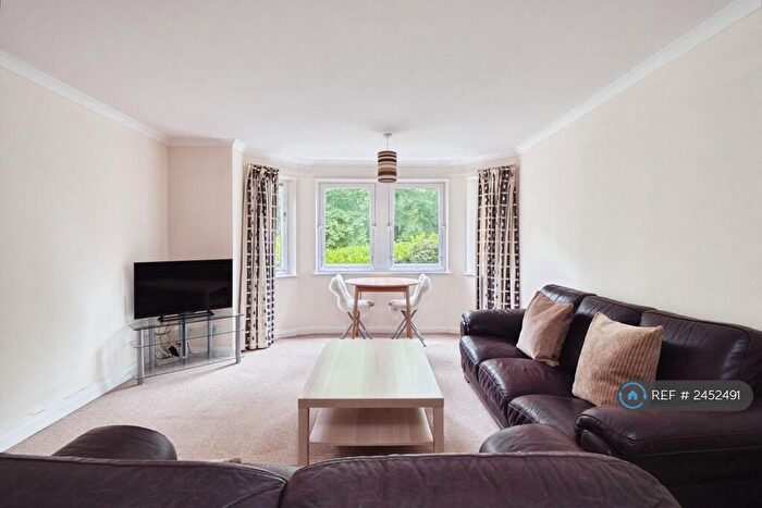 1 Bedroom Flat To Rent In Addison Road, Glasgow, G12