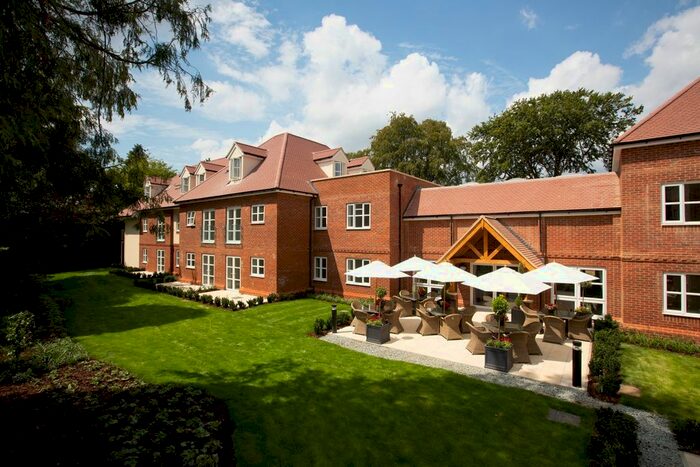 2 Bedroom Flat To Rent In Westhall Road, Warlingham, CR6