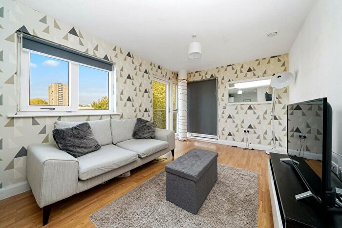 2 Bedroom Flat To Rent In Reculver Road, Rotherhithe, London, SE16