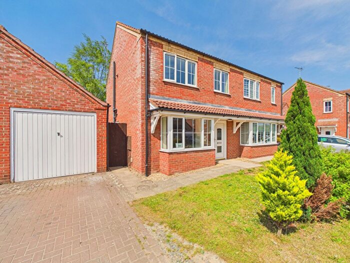 3 Bedroom Semi Detached House For Sale In Wygate Road, Spalding, PE11