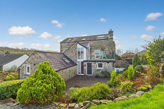 2 Bedroom Barn Conversion For Sale In Beck Green, Distington, CA14