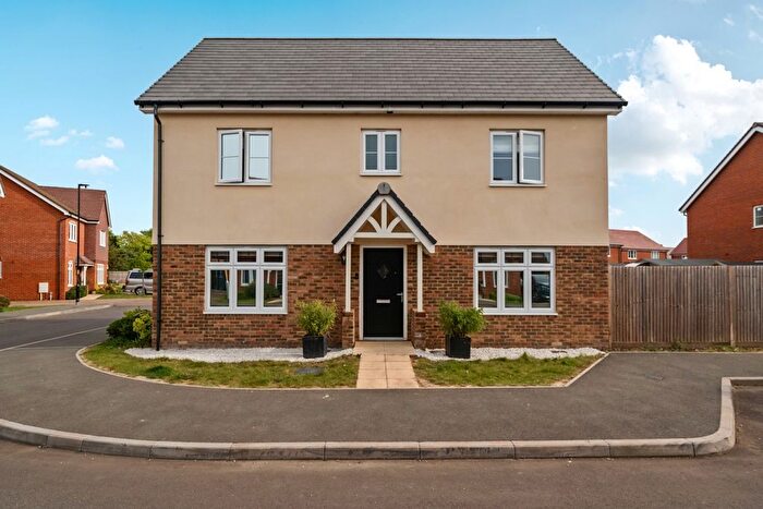 3 Bedroom Detached House For Sale In Butterfield Way, Ash, Canterbury, CT3