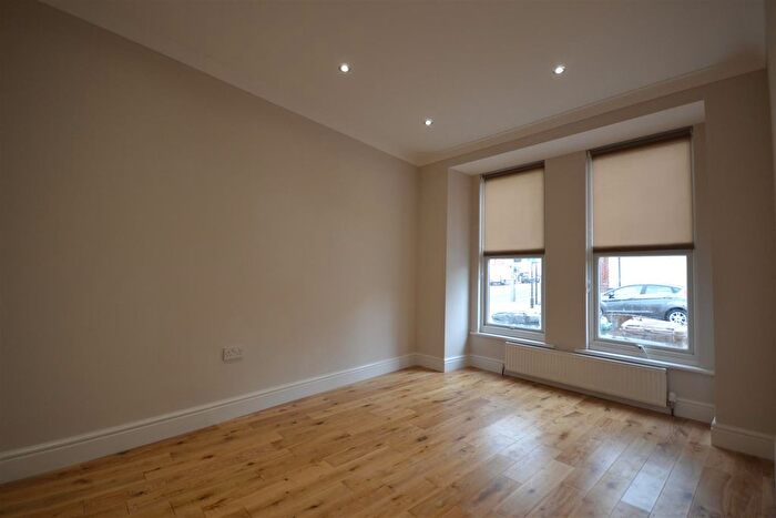 4 Bedroom End Of Terrace House To Rent In Halford Road, London, E17