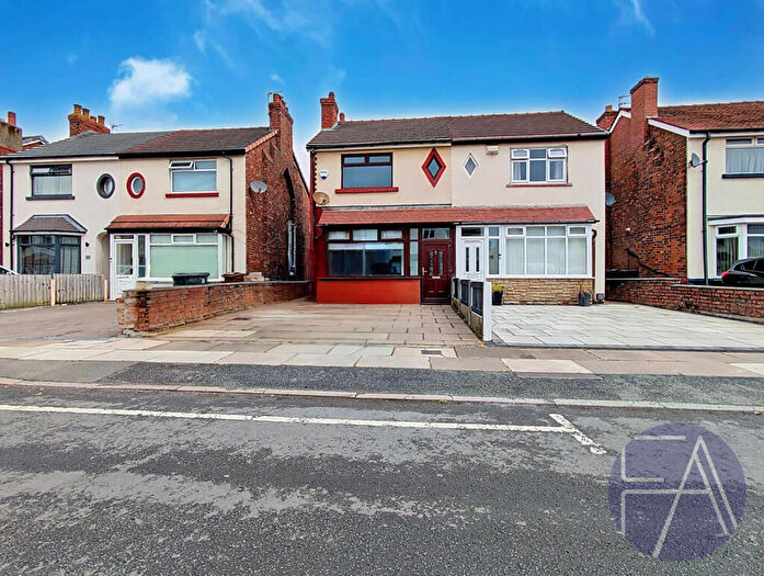 3 Bedroom Semi-Detached House To Rent In Brook Street, Southport, PR9