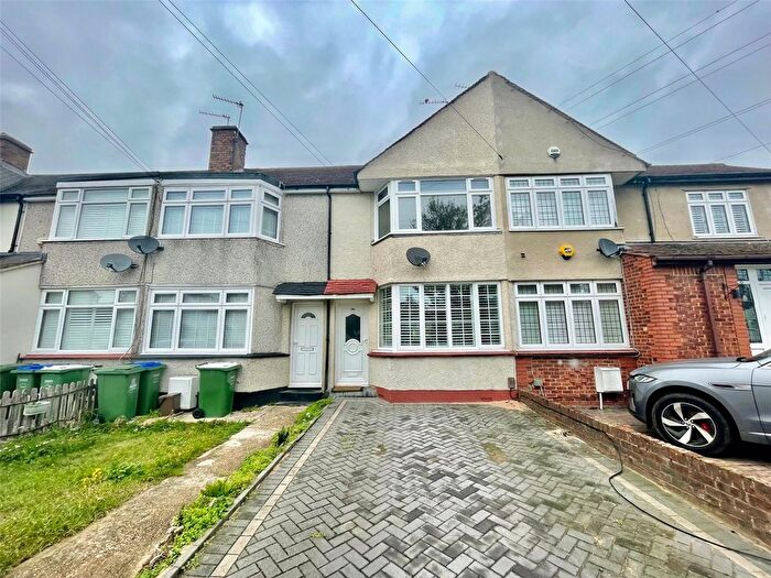 2 Bedroom Terraced House To Rent In Sherwood Park Avenue, Sidcup, Kent, DA15