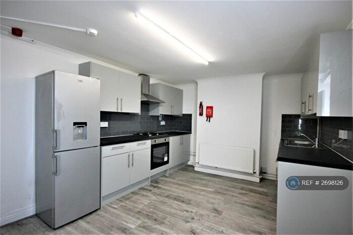 5 Bedroom Terraced House To Rent In Dover Street, Reading, RG1