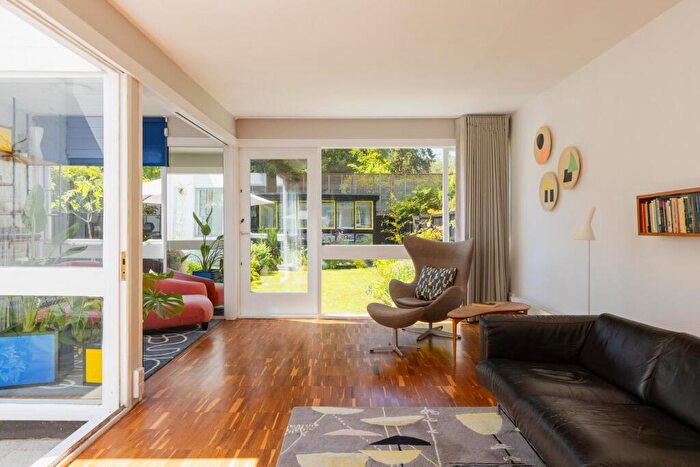 4 Bedroom End Of Terrace House For Sale In Foxes Dale, London, SE3