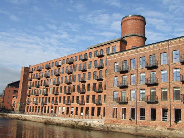 1 Bedroom Flat To Rent In Roberts Wharf, Neptune Street, Leeds, West Yorkshire, LS9