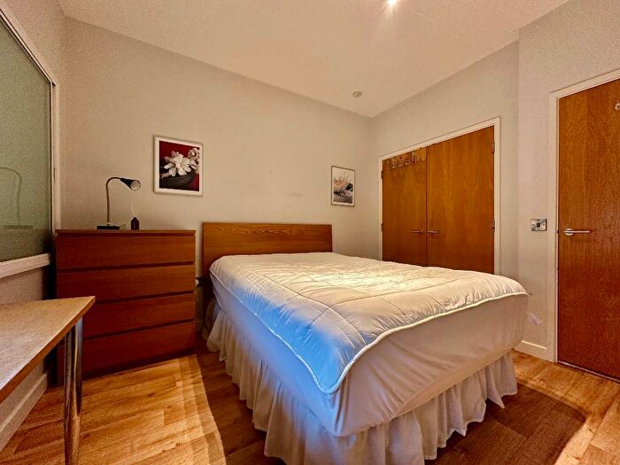 2 Bedroom Flat To Rent In Clock Tower Apartments, Queens Road, Brighton, BN1