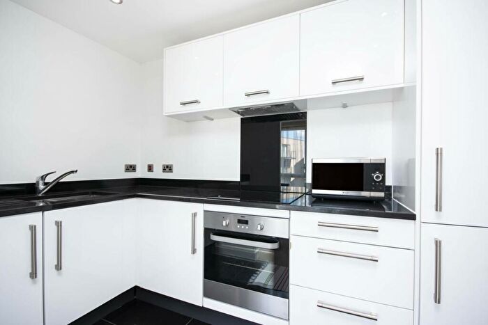 1 Bedroom Flat To Rent In Charcot Road, Colindale, London, NW9