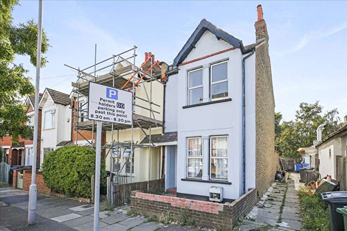 2 Bedroom Terraced House To Rent In Queens Road, New Malden, KT3