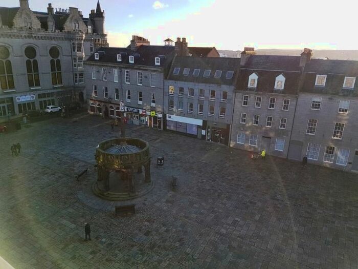 2 Bedroom Flat To Rent In King Street, City Centre, Aberdeen, AB24