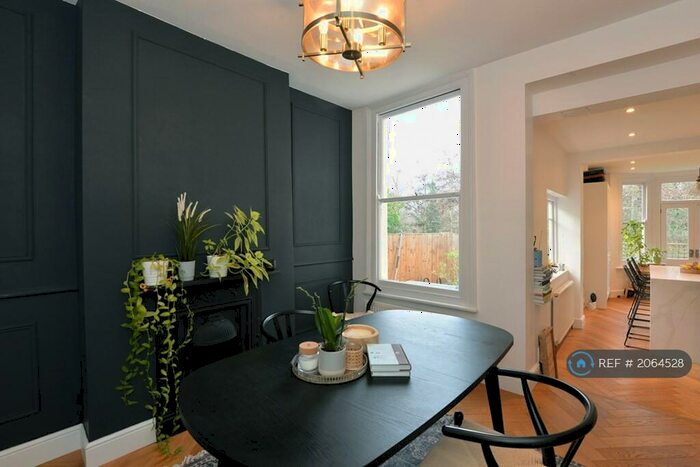 3 Bedroom Terraced House To Rent In Naylor Road, London, N20