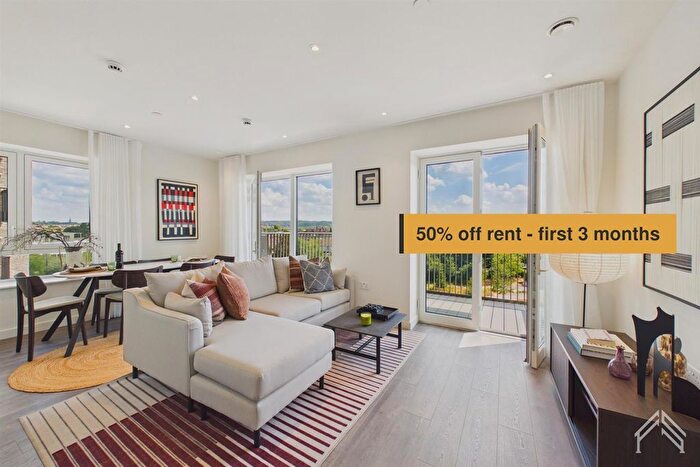 1 Bedroom Flat To Rent In Aviator Drive, The Maple | London, NW2