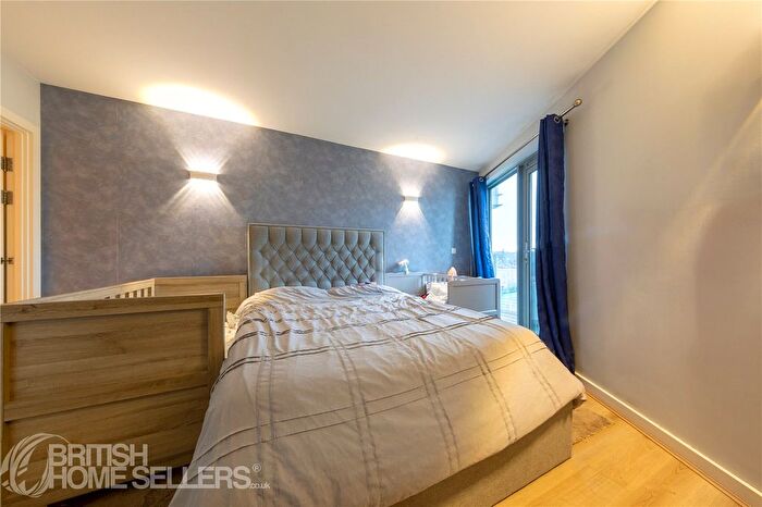 2 Bedroom Flat For Sale In Deals Gateway, Greenwich, Lewisham, London, SE13