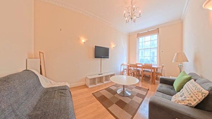 2 Bedroom Flat To Rent In Marine Parade, Brighton, Bn, BN2