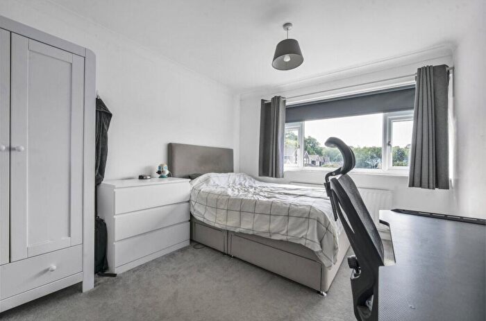 4 Bedroom Detached House For Sale In Alphington Avenue, Frimley, Camberley, Surrey, GU16