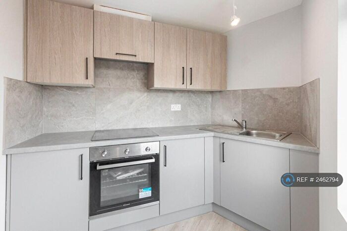 Studio To Rent In Grafton Road, London, NW5