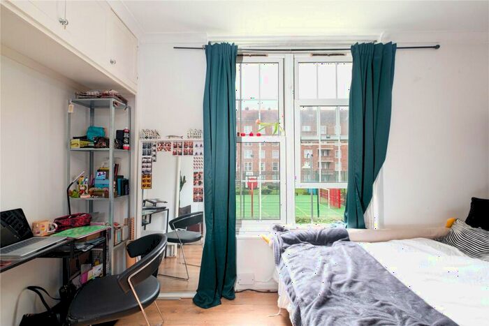 Apartment To Rent In Pembury Close, Lower Clapton, London, E5