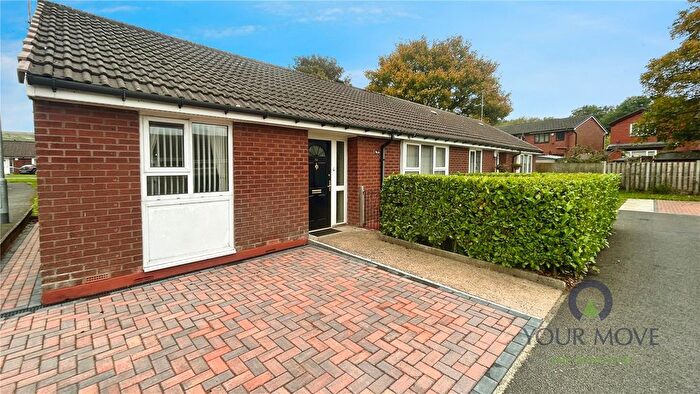 2 Bedroom Bungalow For Sale In Birch Crescent, Newhey, Rochdale, Greater Manchester, OL16