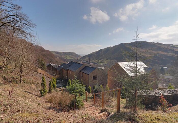 4 Bedroom Detached House For Sale In Parkside Road, Todmorden, OL14