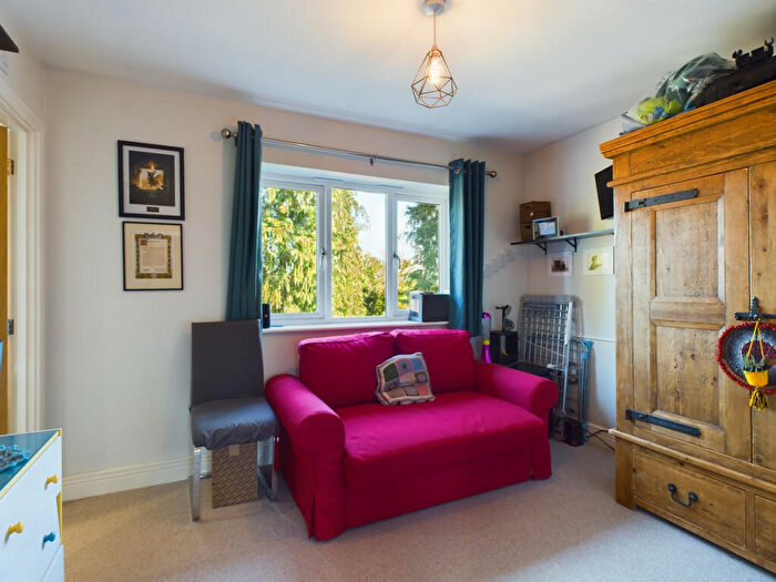 2 Bedroom End Of Terrace House To Rent In Deerleap Lane, Rowland's Castle, PO9