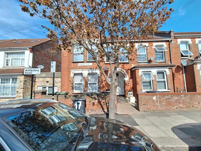 3 Bedroom Flat To Rent In Wimborne Road, London, N17