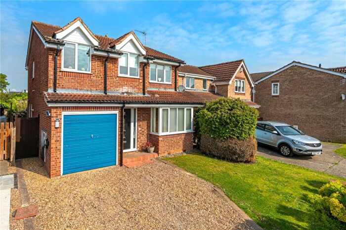 4 Bedroom Detached House For Sale In Pavilion Gardens, Sleaford, Lincolnshire, NG34