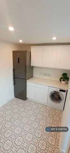3 Bedroom Terraced House To Rent In St. Leonards Walk, Coventry, CV8