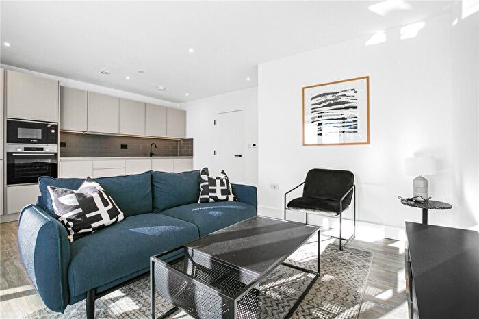 2 Bedroom Apartment For Sale In Station Road, Croydon, CR0