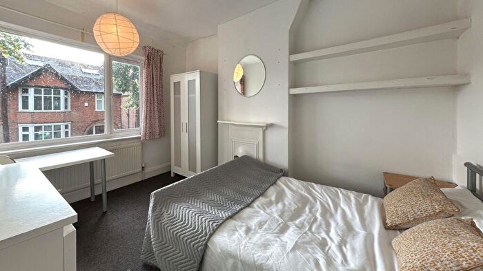 4 Bedroom House To Rent In Harrington Drive, Nottingham, NG7